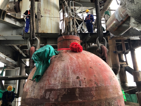 1606003376720222.jpeg 吊裝工作準(zhǔn)備就緒.jpg