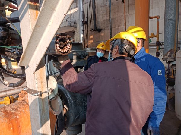 1673221810786723.jpeg 現(xiàn)場查看電機(jī).jpg