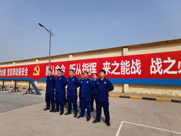 1678669847429456.jpeg 春訓(xùn)期間隊(duì)列訓(xùn)練.jpg