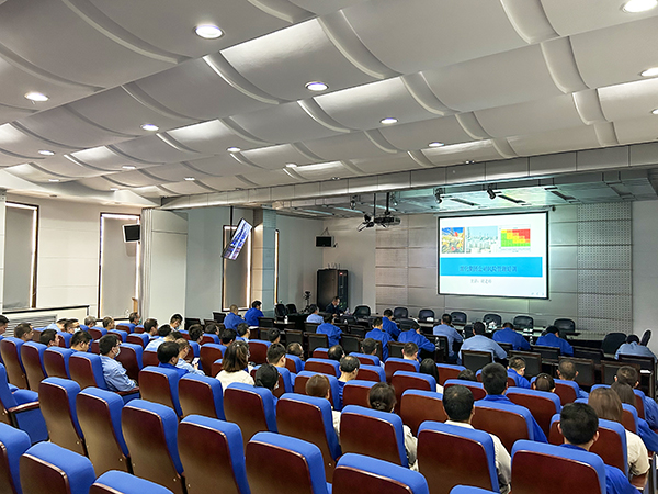 4月18日下午，公司組織舉辦安全風(fēng)險(xiǎn)管理專題培訓(xùn)。 (1)600.jpg