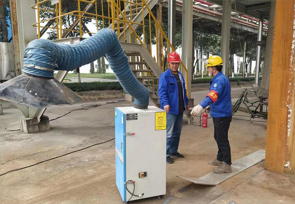 1683677051718031.png 焊接作業(yè)必須使用煙氣回收裝置.png