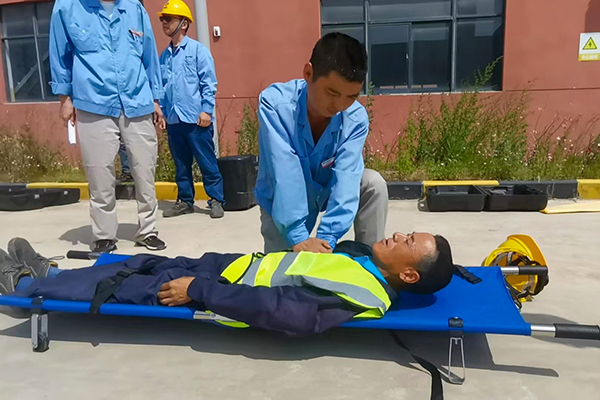 1688009676128601.jpeg 6月27日,物資采供彬州分部應(yīng)急演練 (2) 600.jpg