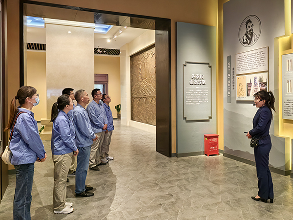 1693473386443503.jpeg 5 參觀廉政文化陣地 (2).jpg