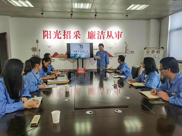 1694088299936713.jpeg 9月7日拍攝于法審廉潔文化活動(dòng)陣地,王立謙書記分享讀書心得-1.jpg