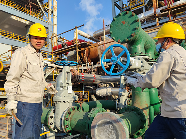 1697698033414597.jpeg e43664d8c2d29b286aba0c46367fc2c 合成車間 王紅民.jpg