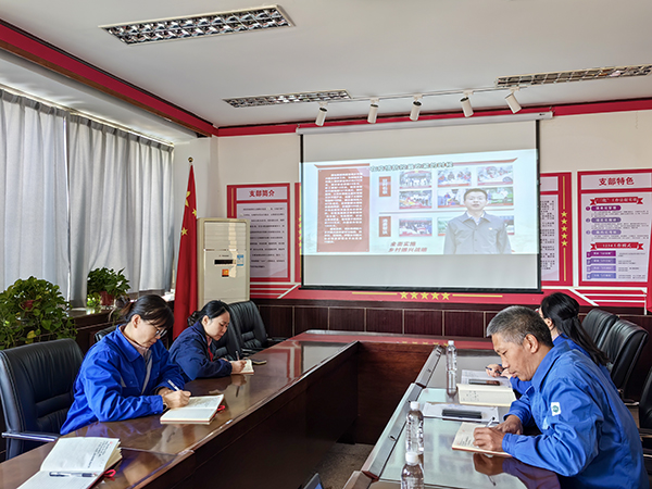 學(xué)習(xí)身邊榜樣 強(qiáng)化作風(fēng)建設(shè)配圖2.jpg