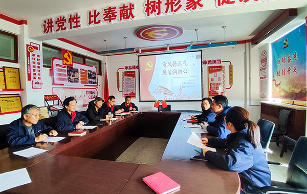 1706163469784399.jpeg 1月25日 黨員方圓青發(fā)表觀后感.jpg