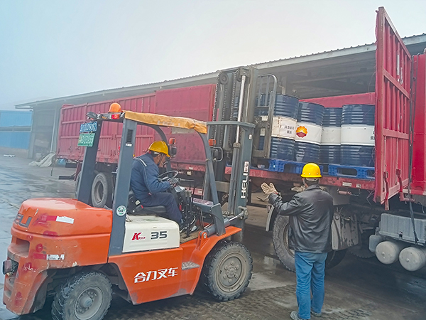 1711594038506923.jpeg 3月22日,調(diào)劑屋子裝車現(xiàn)場(chǎng).jpg