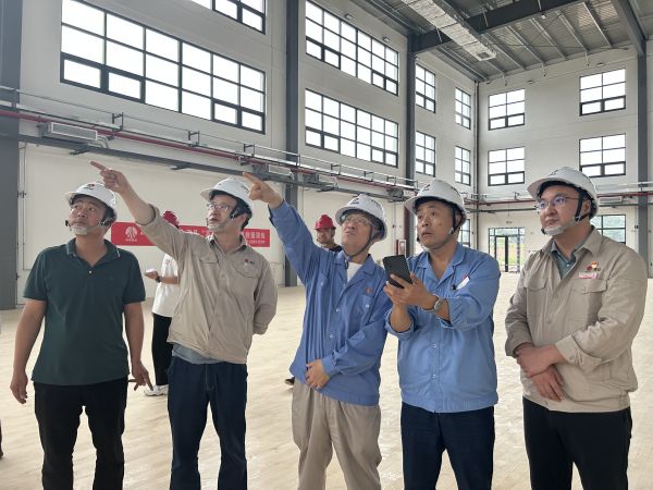 7.10公司領(lǐng)導(dǎo)深入施工現(xiàn)場、職工餐廳督導(dǎo)檢查附圖   1.jpg