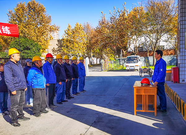 1732765270757381.jpeg 11月27日物資采供部開展油庫應(yīng)急演練活動.jpg